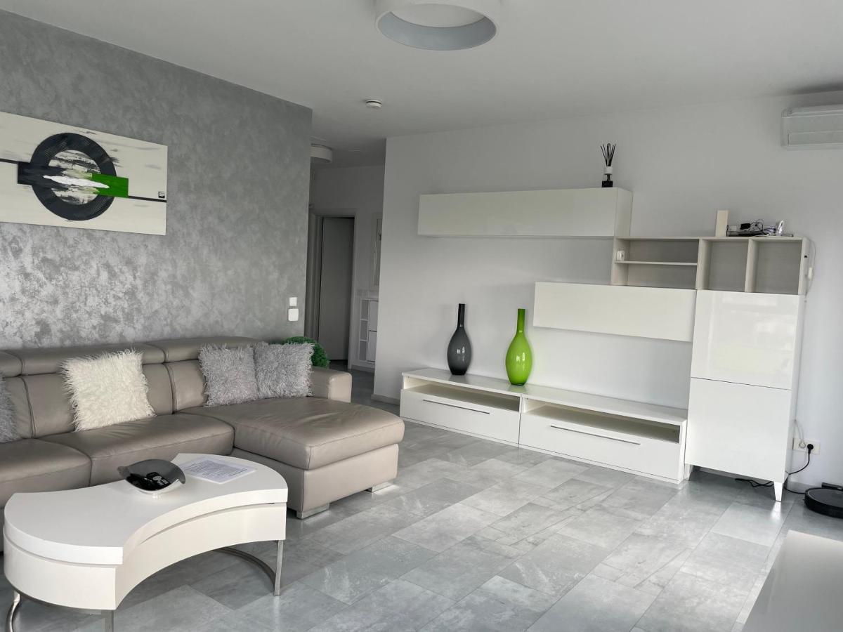Luxury Westpark 2 With View Bucureşti